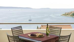 Heated swimming pool, stunning sea view terrace a9