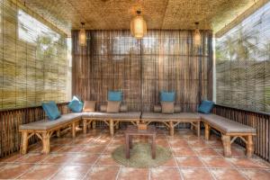 Hammerhead Villa, SHOTI Gili