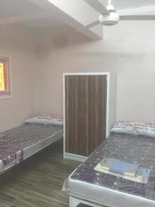 اسوان كسر الحجر وسط البلد