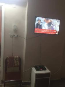 اسوان كسر الحجر وسط البلد