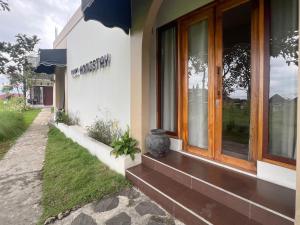 OWK Homestay Syariah Mitra RedDoorz Wonosobo