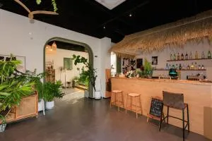 Denpa Inn - Disney Kangqiao Branch - Yujiaqiao