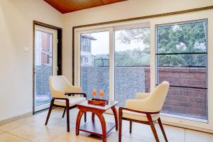 ELIVAAS Irene Jade 3 BHK with Pvt Pool & Balconies