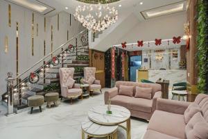 Hotel Saina International - Near Connaught Place & NDLS Station