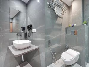 Hotel Saina International - Near Connaught Place & NDLS Station