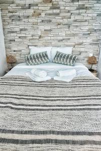 Appartements N1-Terrasse - Barbacane - Pieds Cite - Clime Mobile : photos des chambres