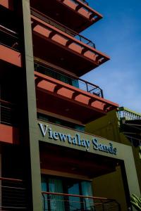 Beachfront 3BR with sunset view & Rooftop pool