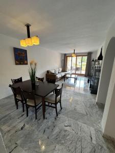 3 habitaciones, gran terraza