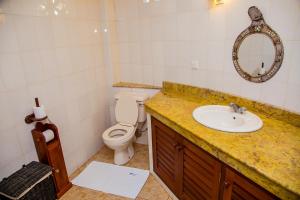 3 Bed Villa Sleeps 6 - Pool Garden Chef Option