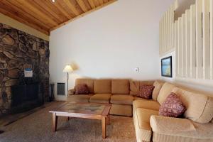 Blue Jay Condominium