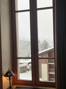 un nid avec balcon