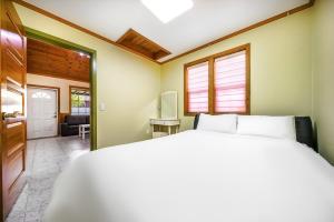 Gapyeong Green Star Pension Remodeling, Spa