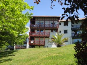 Appartements Appt vue golf dans residence avec piscine : photos des chambres