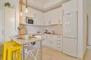 C41 - Modern & Comfy Flat City Center