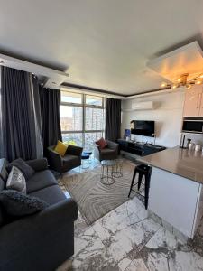 806 Ocean View Luxury Free Wi-Fi Aircon Parking