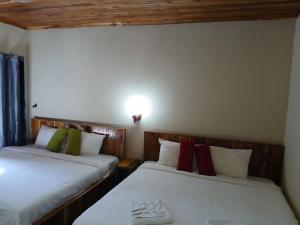 Riverside Garden Backpacker