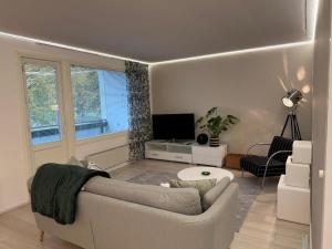 Modern and spacious apartment with a separate bedroom