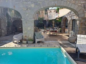 Maisons de vacances L Antre de Pierres - chambres d'hotes et gites : photos des chambres