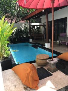 706 Urban Oasis Villa near Airport