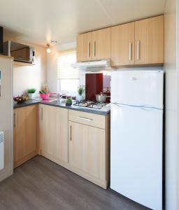 Campings Camping Le Lac Bleu : photos des chambres