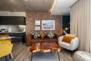 The Signature 405 - Modern 1Bedrm Aprt with Parking