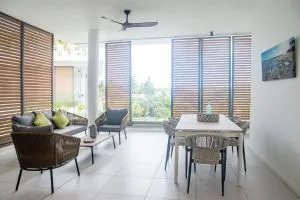 Akoya 17 - Beach by foot - Sottise