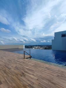 Kuching Podium Apartment Near Aeon Mall 3rd Mile