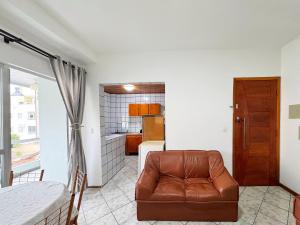 Apartamento, Ar, Churrasqueira a 800m mar -CNO201