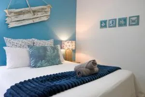 60 The Bridge-Beach Break - Makakatana