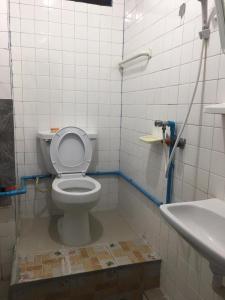 Walking Street Pattaya Beach Ordinary Rooms Guest House วอล์คกิ้งสตรีทพัทยาชายหาดพัทยาห้องธรรมดาเกสท์เฮ้าส์