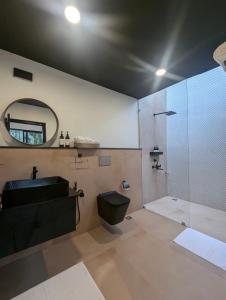 Earthsong & Birdsong Luxury Pool Villa by Luxunlock Private Villas