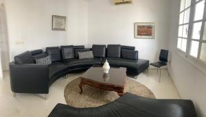 Maison Avec terrasse Garage - 3hvězdičkové hotely ve městě La Marsa