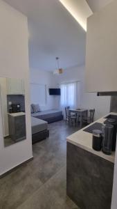 Barewakes Place 2 Modern Cycladic Apt and Seafront View South Paros