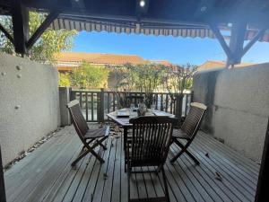 Maison 2 pièces mezzanine 6 couchages SAINT CYPRIEN SC890-102