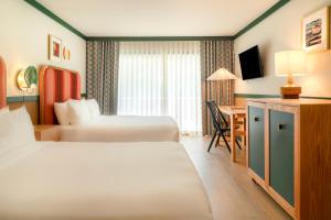 Double Queen room in Rodeway Inn Palm Springs Downtown