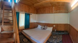 Mothers eco lodge