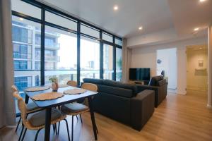 Contemporary 3BR Paradise on Franklin Street