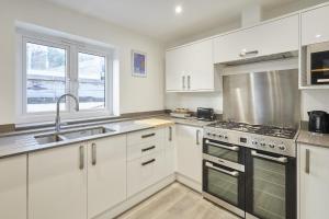 Host & Stay - Harrow Bothy