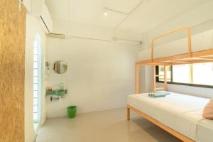 Phòng Bốn Người Có Phòng Tắm Riêng (Quadruple Room with Private Bathroom)