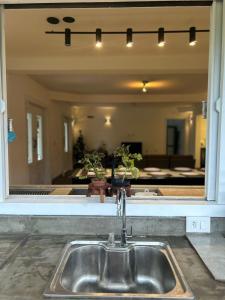 Casa de praia com piscina em Pontal do Sul