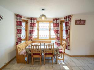 Confort à Châtel : Appartement 5 pers, animal admis, parking - FR-1-676-84