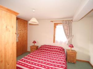 Appartements Appartement 3 pieces, 6 personnes, proche centre, animaux admis, WiFi, parking - FR-1-676-163 : photos des chambres