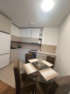 MiloLux Apartments 3 West 65 2 bedroom wonder