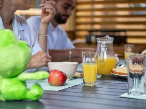 Campings Domaine Residentiel de Plein Air Monplaisir : photos des chambres