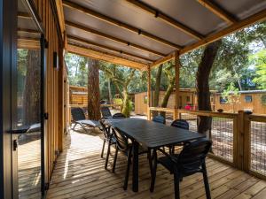 Campings Domaine Residentiel de Plein Air Monplaisir : photos des chambres