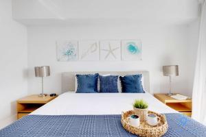 Spectacular Balcony View Retreat Resort Amenities
