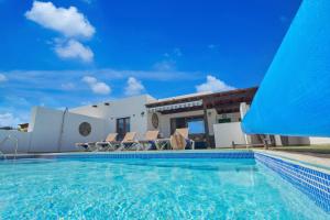 Villa Vino, Los Altos - Heated Pool, AC, Panorama Sea Views
