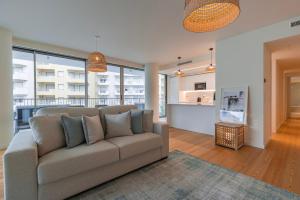 Bayline - Beachfront Pool and Spa Sargo by Bedzy