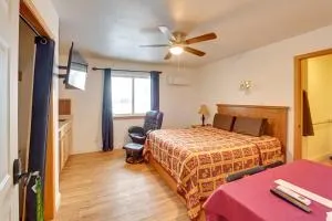 Near Golf and Trails Malta Retreat with Shared Grills - Malta