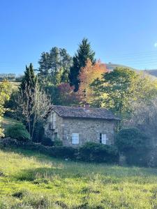 El Molino de Leyte - Charming Riverside Cottage in Carmona, Cantabria